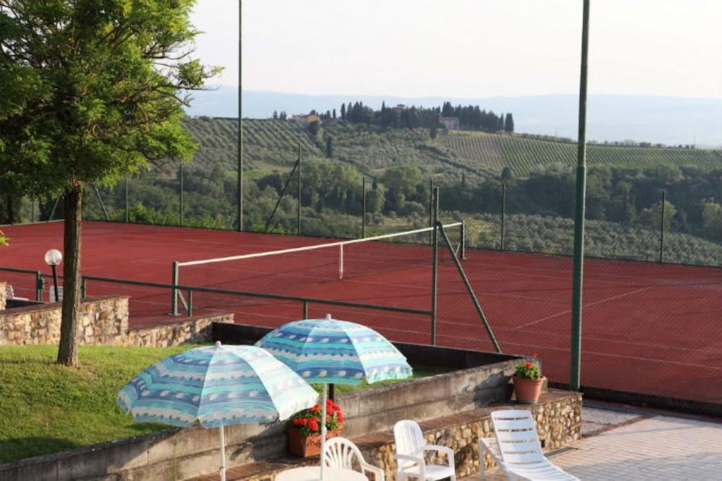Agriturismo Le Pianore 蒙特斯佩尔托利 外观 照片