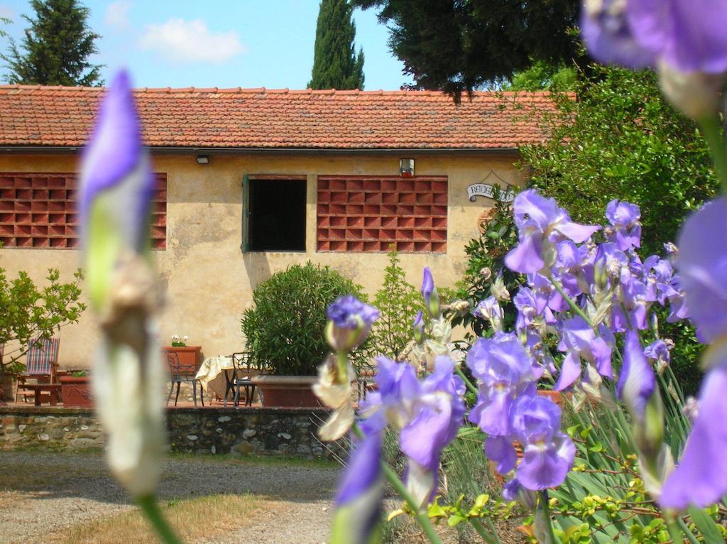 Agriturismo Le Pianore 蒙特斯佩尔托利 外观 照片